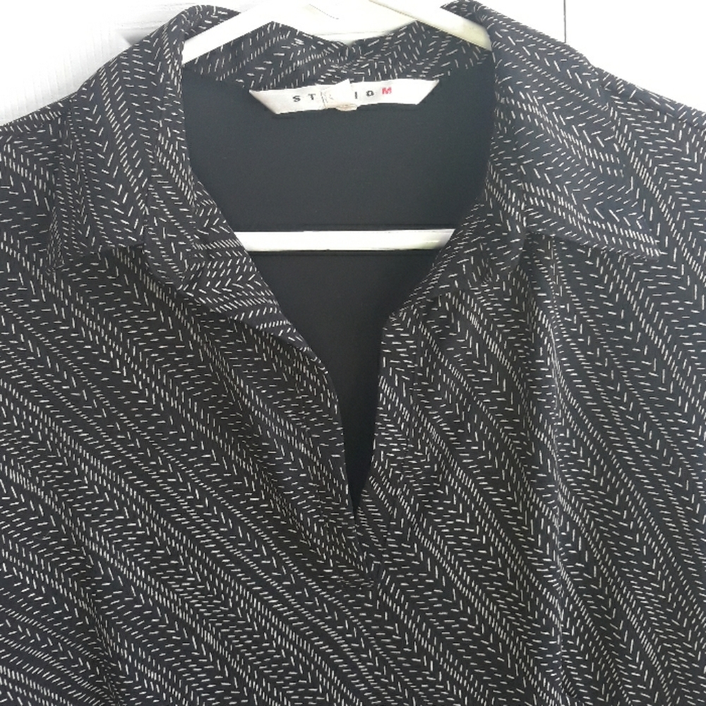 Collared blouse - Picture 2 of 3